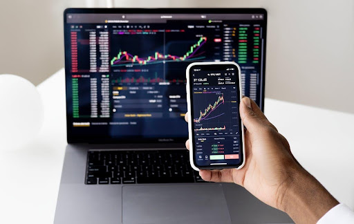 Trading dashboard interface and market data